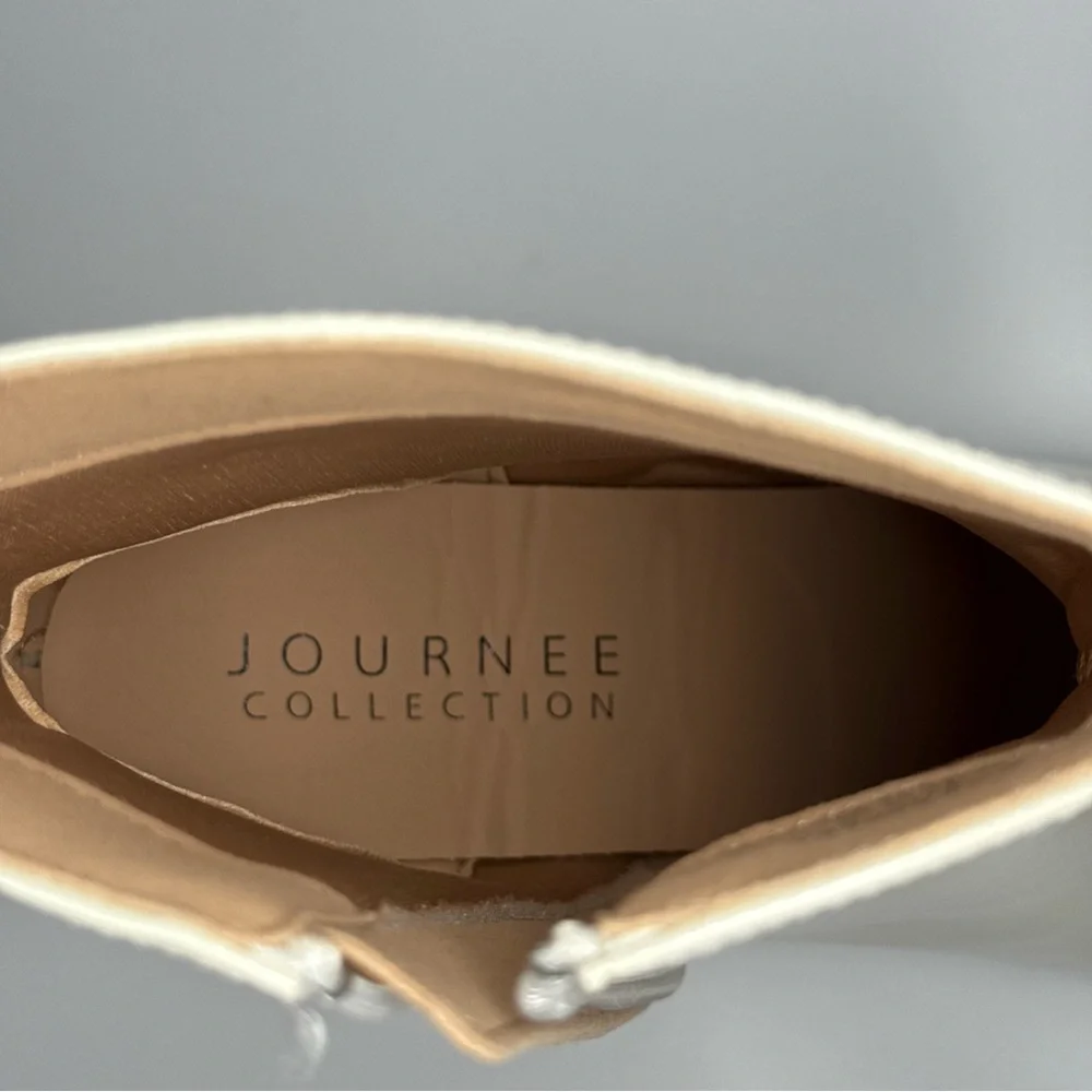 NEW Journee Collection Haylinn White Heeled Boots Size 9 US Tru Comfort Foam - Picture 8 of 12